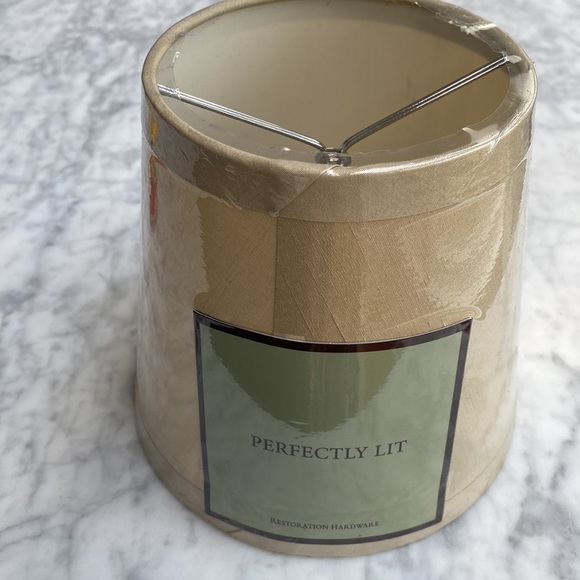 NEW Restoration hardware English Barrel Lampshade in Ivory Size A (4 availablel) - Picture 2 of 5